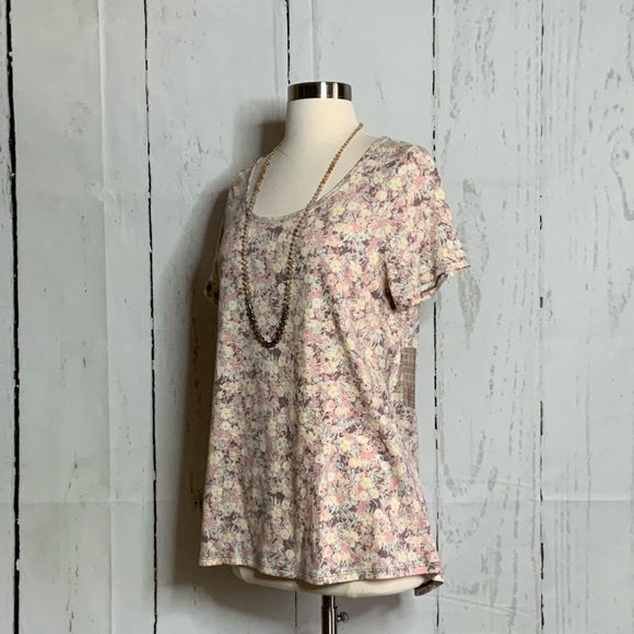 LuLa Roe Classic T-M - Picture 9 of 10